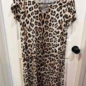 Chic Leopard Print Midi Dress